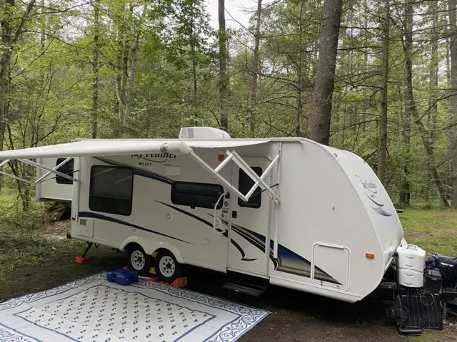 Exterior delivered of RV Rental trailer Blue Jay Getaway located at Kindlewood Camping in the Berkshires of Western Massachusetts
